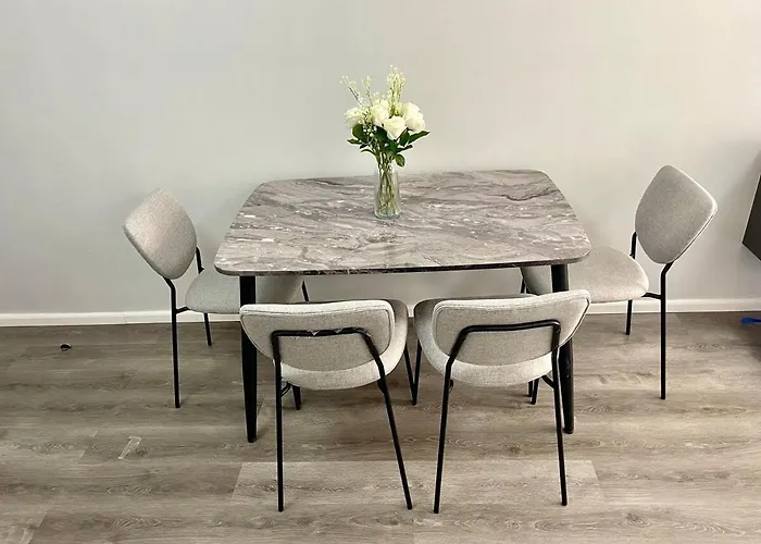 Nyli Minimalist Apartamento Manila